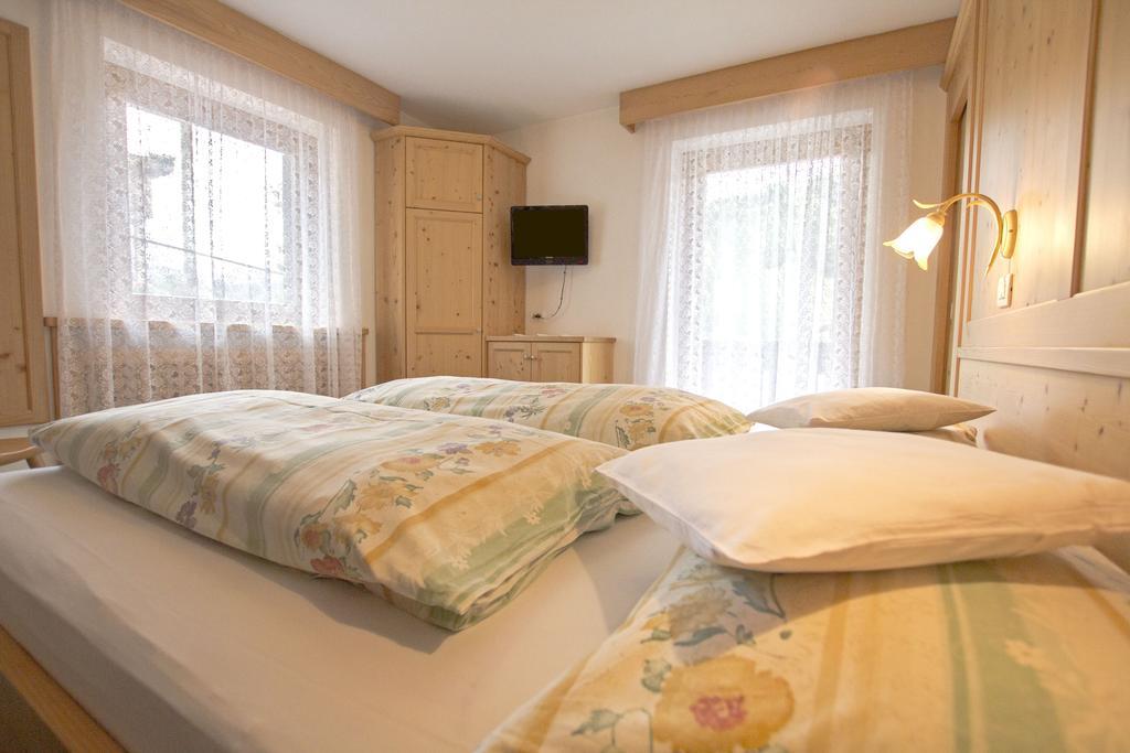 Standard Double Room,408117495:JPEG