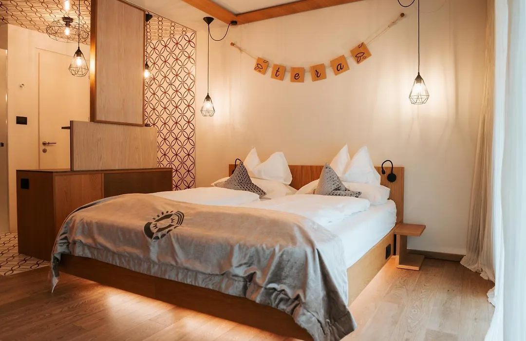Hotel Tofana-1